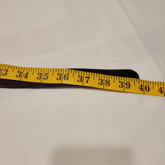 DKNY Brown Leather Belt with Gold Buckle - Picture 5 of 7